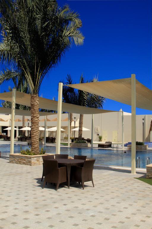 Golden Tulip Dana Bay Resort Дахран Екстер'єр фото